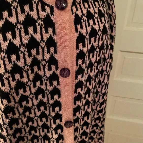 Vintage Storybook Knits pink and black house pattern checkered cardigan sweater - Picture 6 of 6